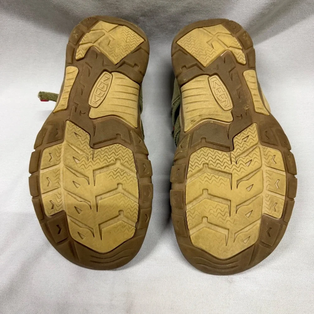 KEEN Kids Newport H2 Olive Green Tan Red Bungee Strap Sandals Water Shoes 4